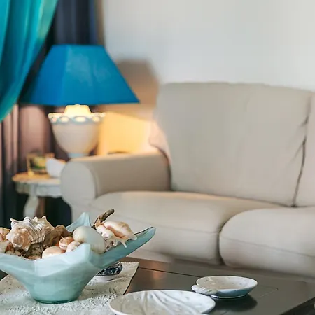 Casa Gaia Al Mare Apartment *